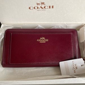 COACH Accordion Zip Wallet